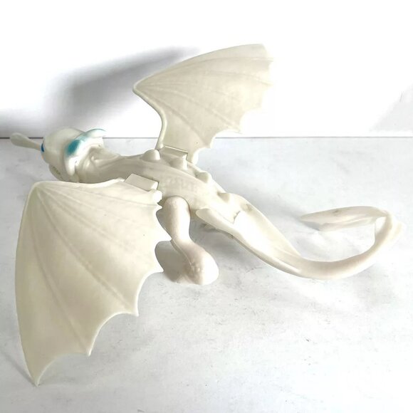 How to Train Your Dragon Figures Set Hiccup Astrid Light Fury Toothless Stormfly - Picture 10 of 16